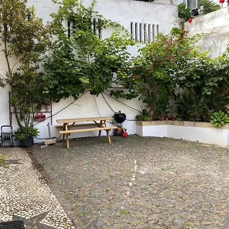 Charming Family In Graca Lisboa