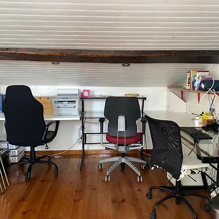 Charming Family In Graca Lisboa