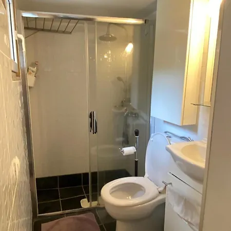 Charming Family In Graca