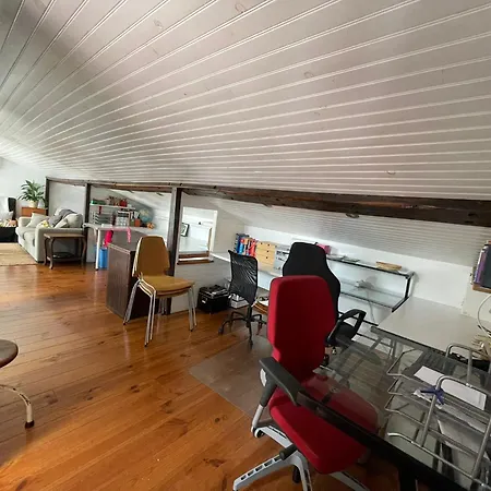 Charming Family In Graca Апартаменти *