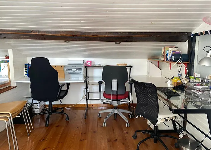 Charming Family In Graca Lisboa