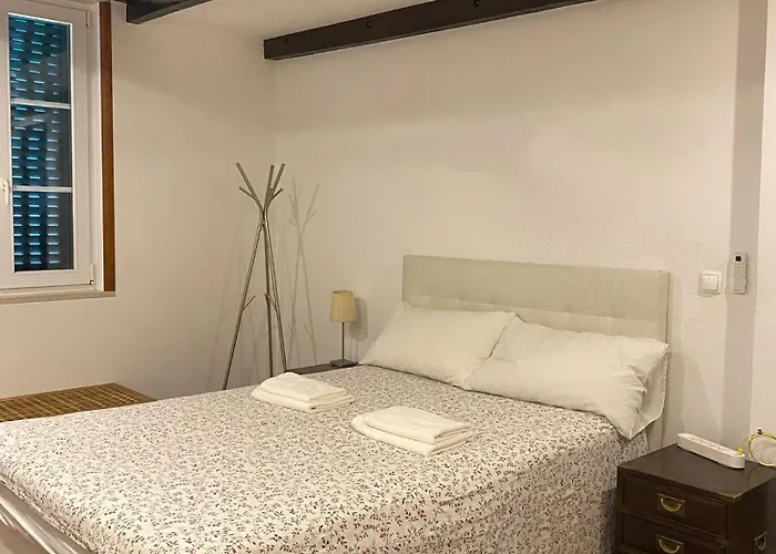 Charming Family In Graca Lisboa