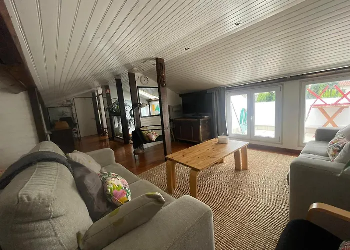 Charming Family In Graca Διαμέρισμα